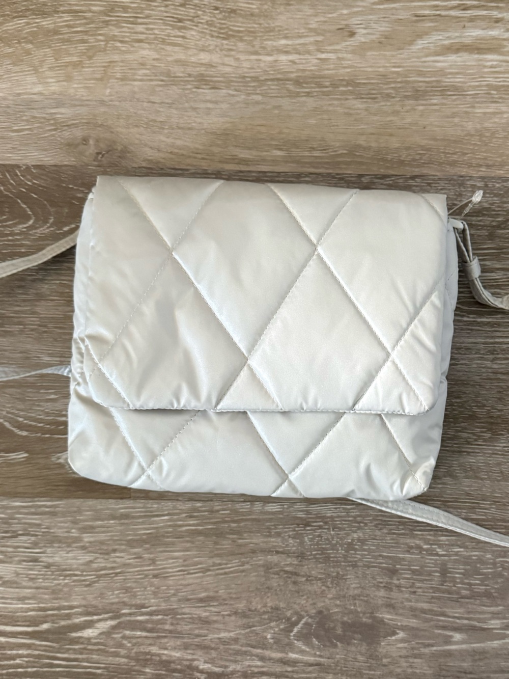 Vera Bradley Quilted Crossbody Bag in Cream